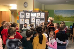 595CE9EC-18E9-4E0A-8944-09537417850F